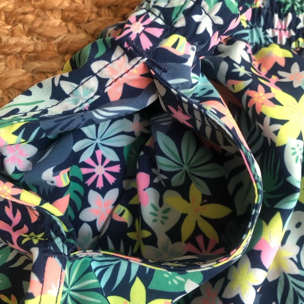 New: Chubbies 5.5 Inseam Swim Trunks. Size Large